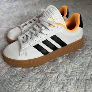 (ADID-GX8165) Adidas Grand Court Alpha Women [white/black/flash orange]